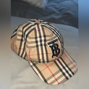 Burberry hat